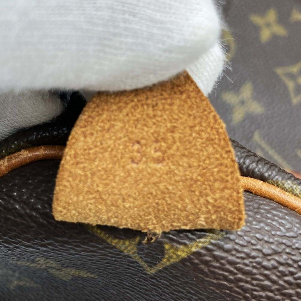 LOUIS VUITTON Brown Monogram Speedy 40 Boston Bag - Picture 9 of 10